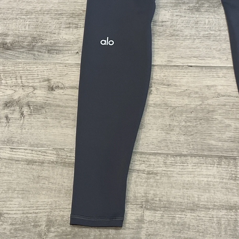 Alo Yoga Women's Airlift High Waist Dark Gray 7/8 Leggings Size XXS EUC